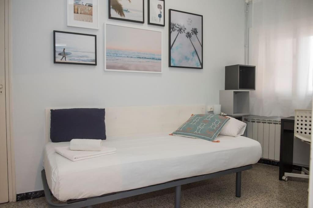 Sunny And Quiet Sagrada Familia Apartment Barcelona Exterior photo
